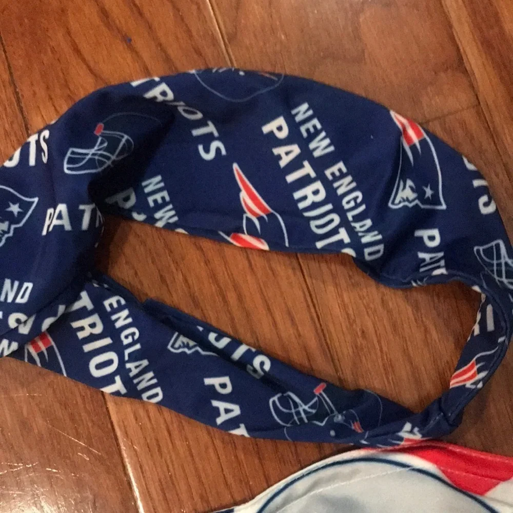6/$20 New England Patriots face mask and headband
